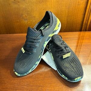 Crocs LiteRide 360 Marbled Pacer M 207633 Sneaker Shoes Black Yellow 11 Men NWT